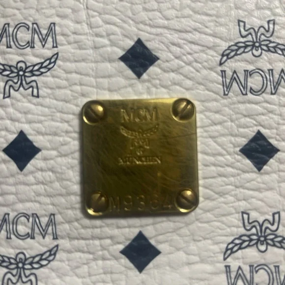 🤗 SOLD 🤗 MCM Satchel with Gold Accents - Picture 4 of 12